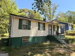 Building Photo - 2203 Tiger Flowers Dr NW
