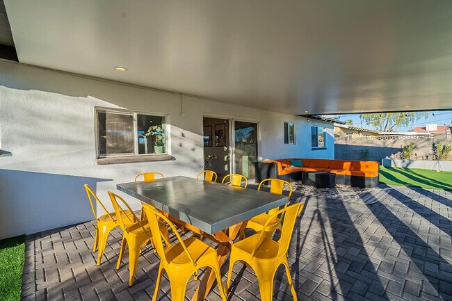 Building Photo - 7535 E Princeton Ave