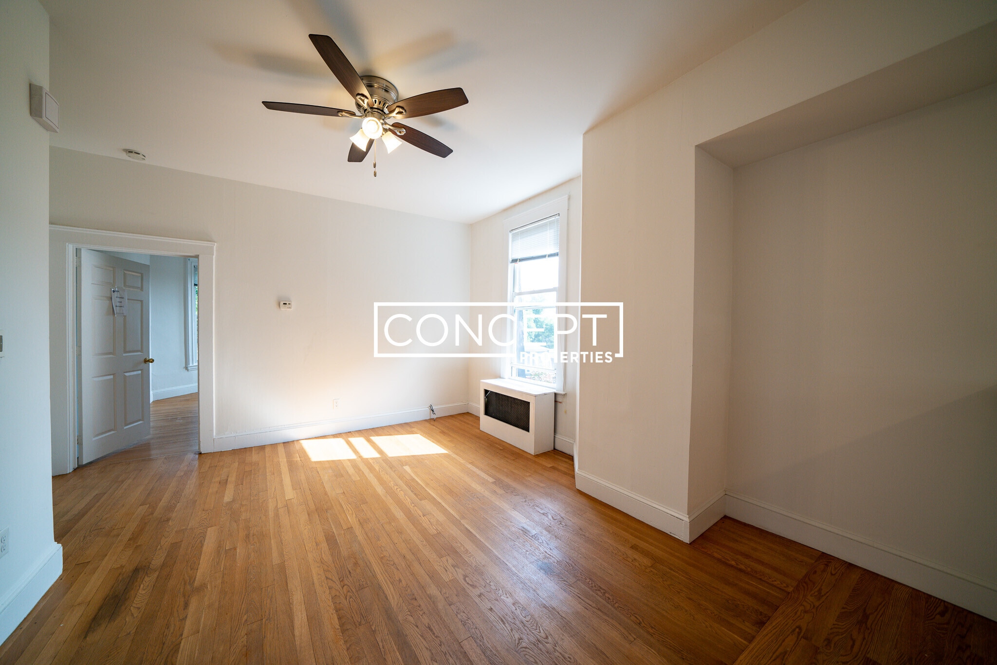 Building Photo - 38 Newton St