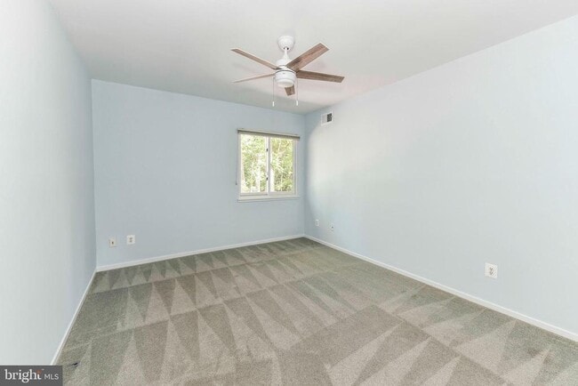 Building Photo - 3318 Mantua Dr