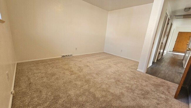 Building Photo - Multi Family Ranch Home in Westminster