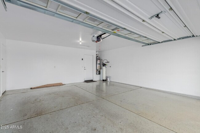Building Photo - 2605 East Charlotte Dr