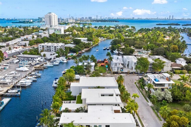 Building Photo - 773 NE 77th Terrace