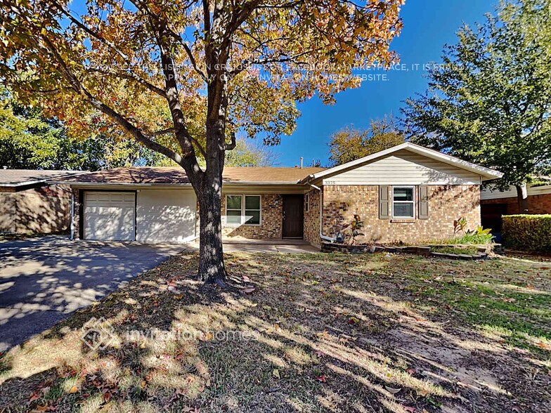 Primary Photo - 3325 Hummingbird Ln