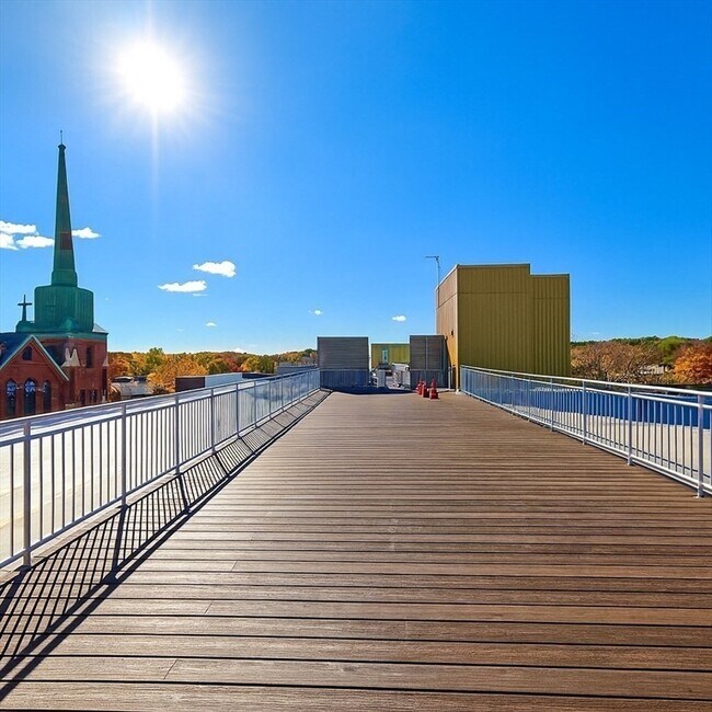 Building Photo - 45 E Central St