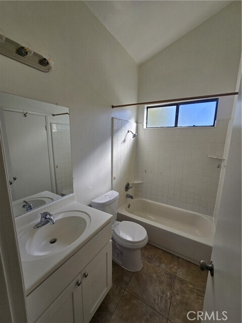 Building Photo - 7942 Moonshadow Cir