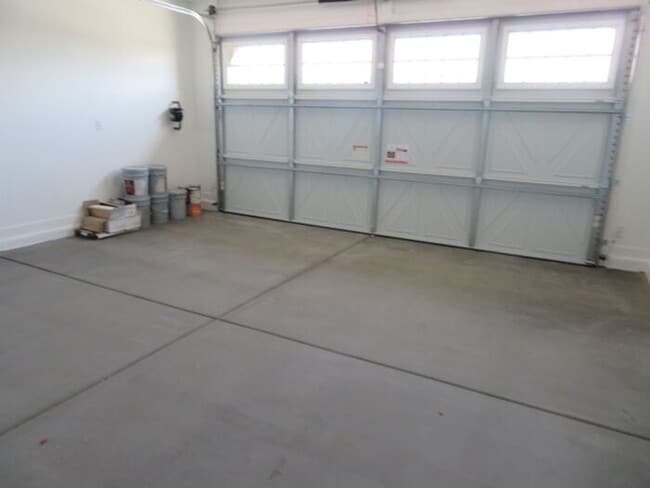 Building Photo - ****$500 off December Rent****Beautiful 5 Bedroom 3 Bath In Mystic at Lake Pleasant