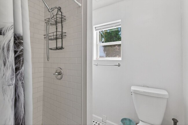 Building Photo - 777 Marvin Ave