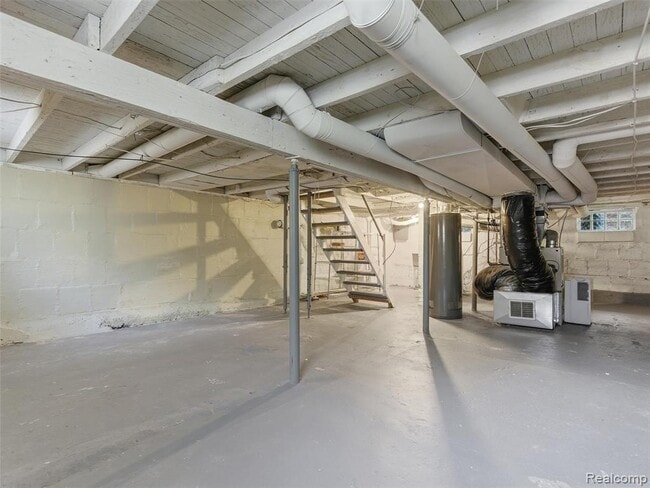 Building Photo - 404 La Plaza Ct