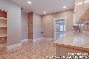 Building Photo - 940 SW 36th St