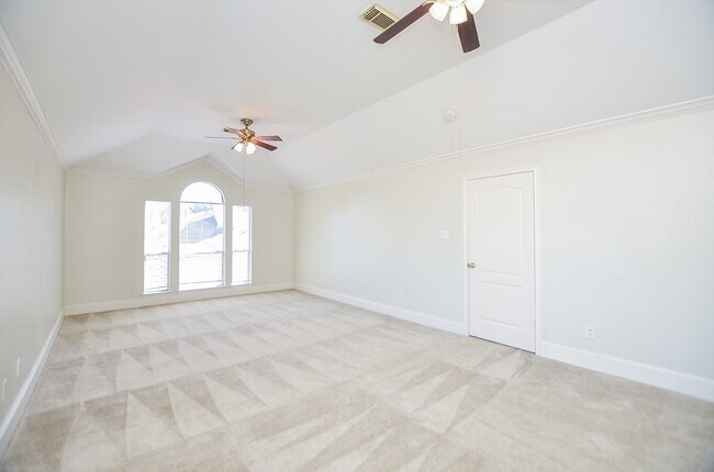 Building Photo - 21210 Woodland Green Dr