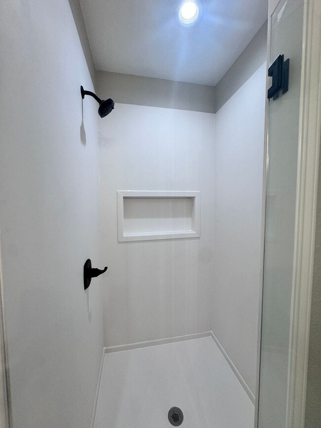 Building Photo - Residences at Windmill Preserve