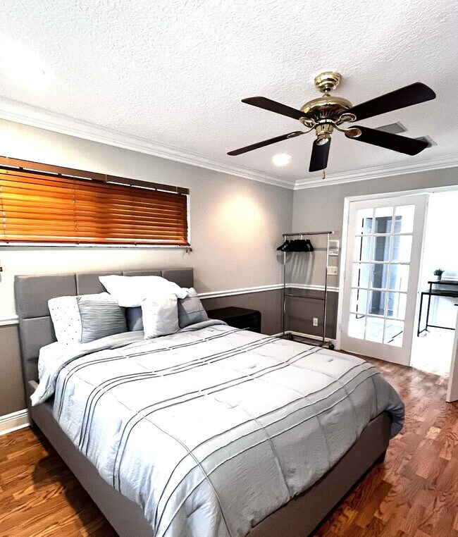 Building Photo - 6186 Duckweed Rd