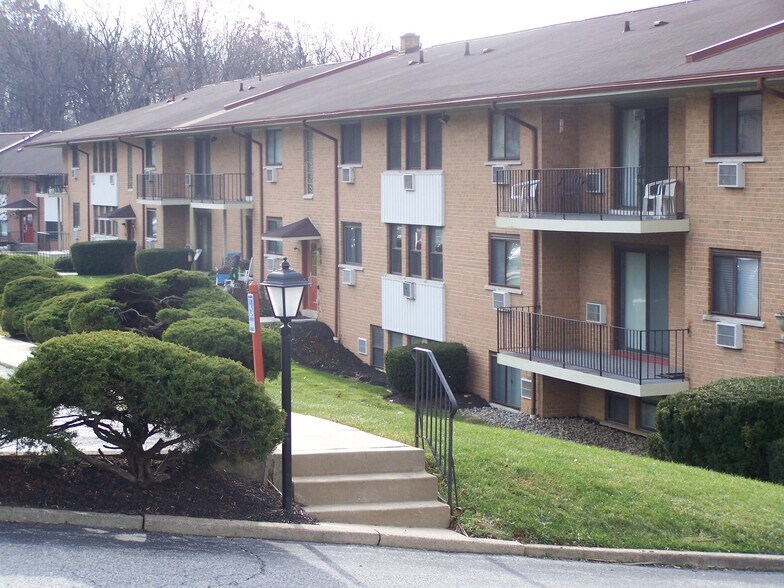 Building Photo - 1016 W Baltimore Pike