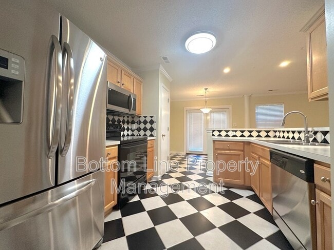 Building Photo - 131 Camforth Dr