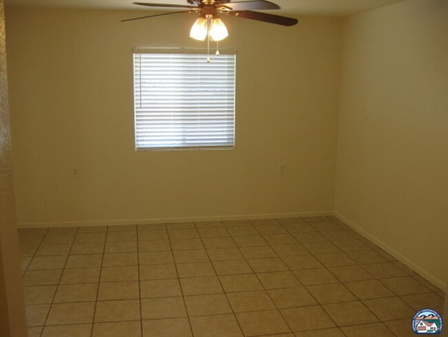 Building Photo - 1661 Yucca Dr