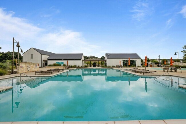 Building Photo - 424 Red Buckeye Loop