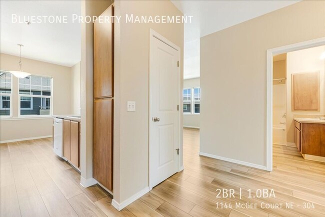 Primary Photo - 1144 Mcgee Ct NE