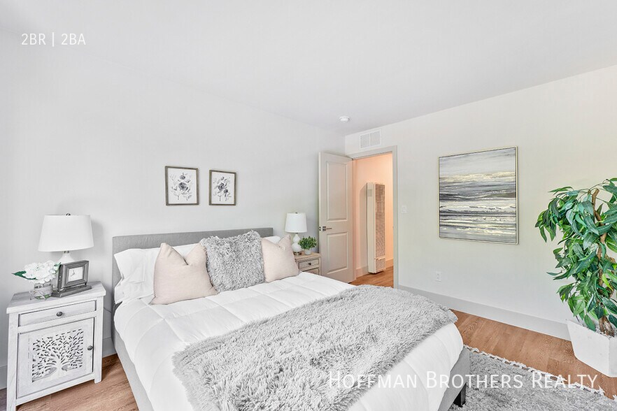 Building Photo - 821 3rd St