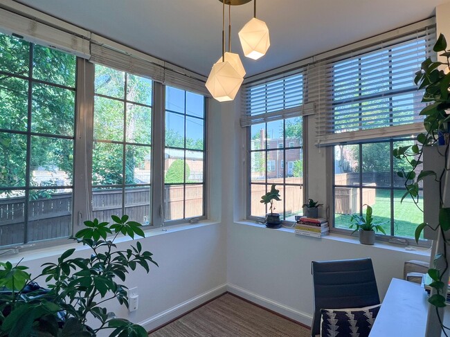 Building Photo - 6718 3rd St NW