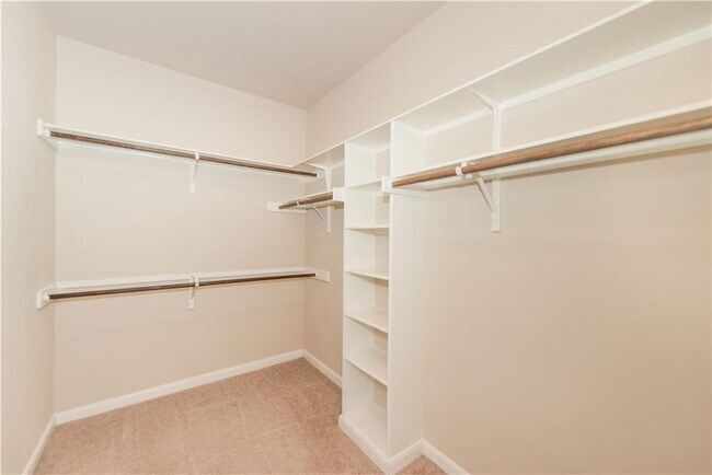 Building Photo - 117 Colthorpe Ln