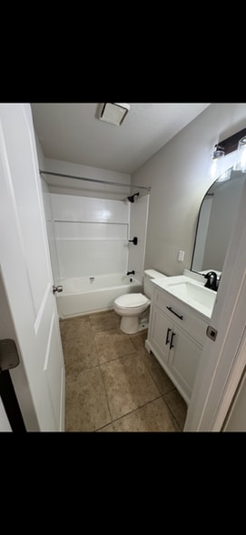 Building Photo - 1110 Arrowhead Dr