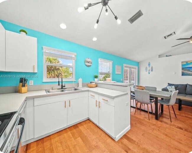 Building Photo - 1261 Bonefish Ct