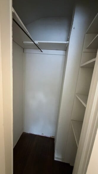 Building Photo - 4815 Lexington Blvd