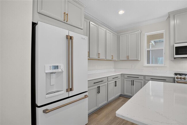 Building Photo - 15382 Arcadia Blf Lp