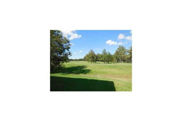Building Photo - 8060 Fairview Dr