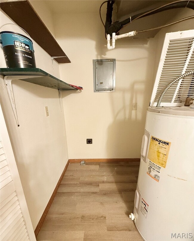 Building Photo - 814 White Oak Dr