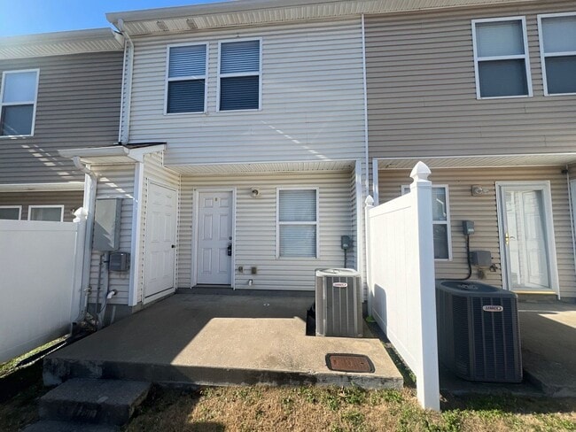 Building Photo - 5428 Cedar Ash Crossing