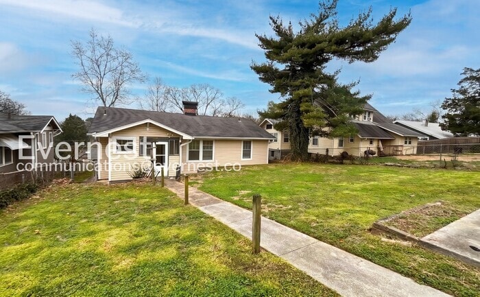 Building Photo - 1125 Highland Dr