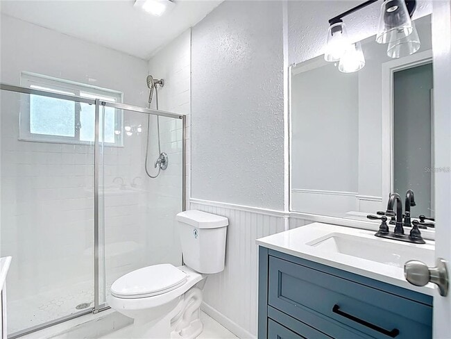 Building Photo - 3095 Pinetree St