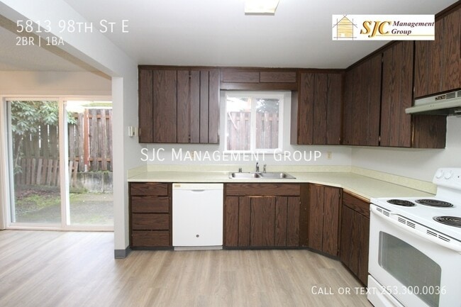 Building Photo - 5813 98th St E