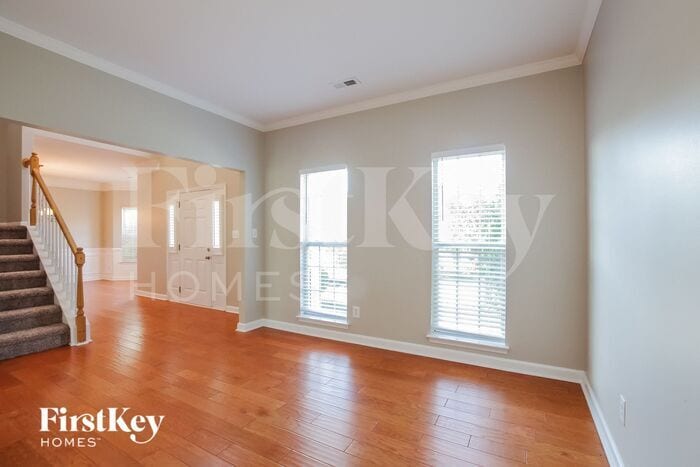 Building Photo - 105 Mark Twain Ct