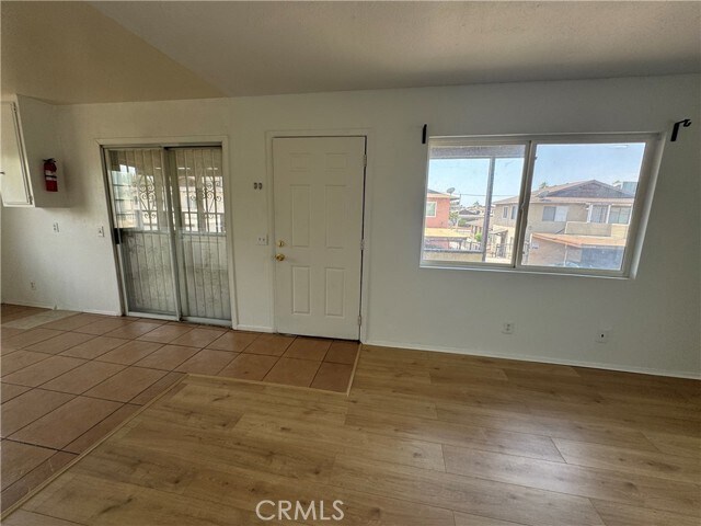 Building Photo - 1215 W Oakland Ave