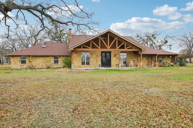Building Photo - 6211 Acacia Dr