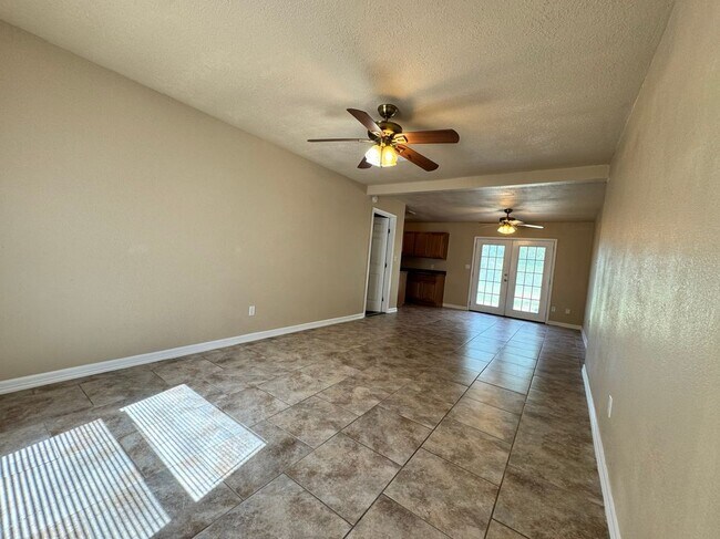Building Photo - 9606 Shady Tree Ln