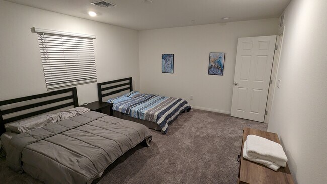 Secondary 2 Queen Beds 2 - 2605 Ercolano St