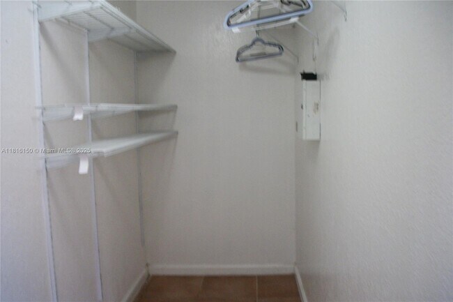 Building Photo - 7230 W 34th Ct