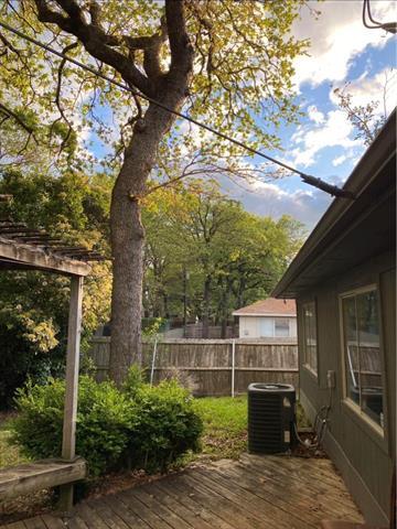 Building Photo - 1123 Cardinal Oaks Dr