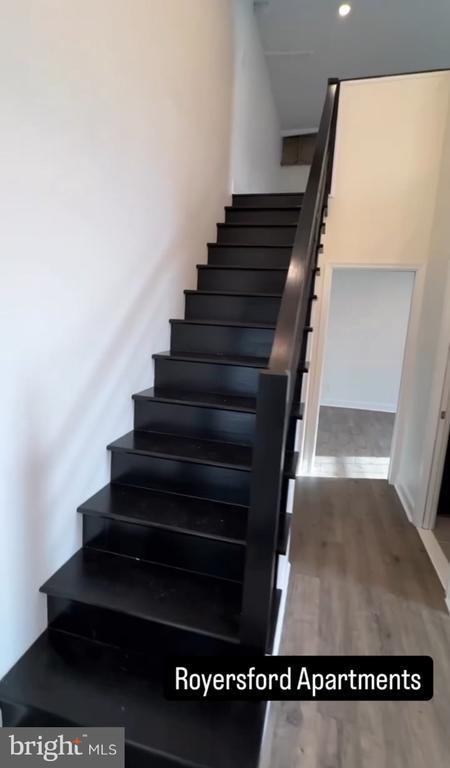 Building Photo - 13 N 4th Ave