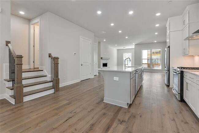 Building Photo - 4317 Parkside Pl