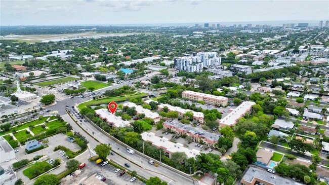 Building Photo - 136 S Cypress Rd