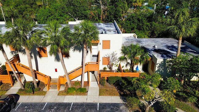 Building Photo - 133 Wild Palm Dr