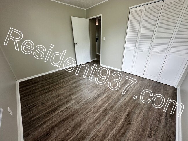 Building Photo - Updated 3 Bed 1 bath Home