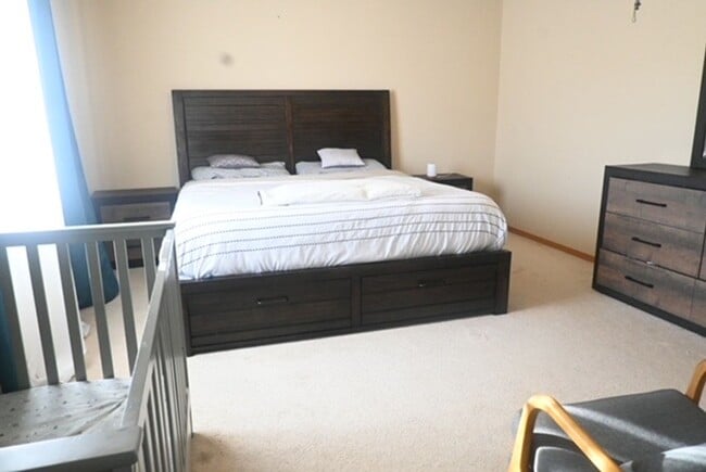 Building Photo - Lynnwood Home