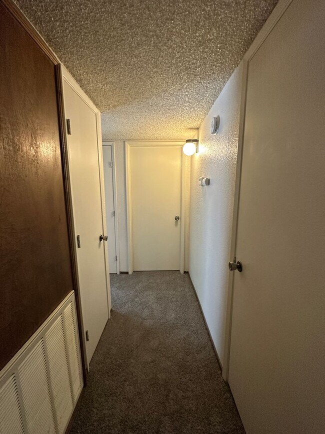 Building Photo - 3700 Tully Rd