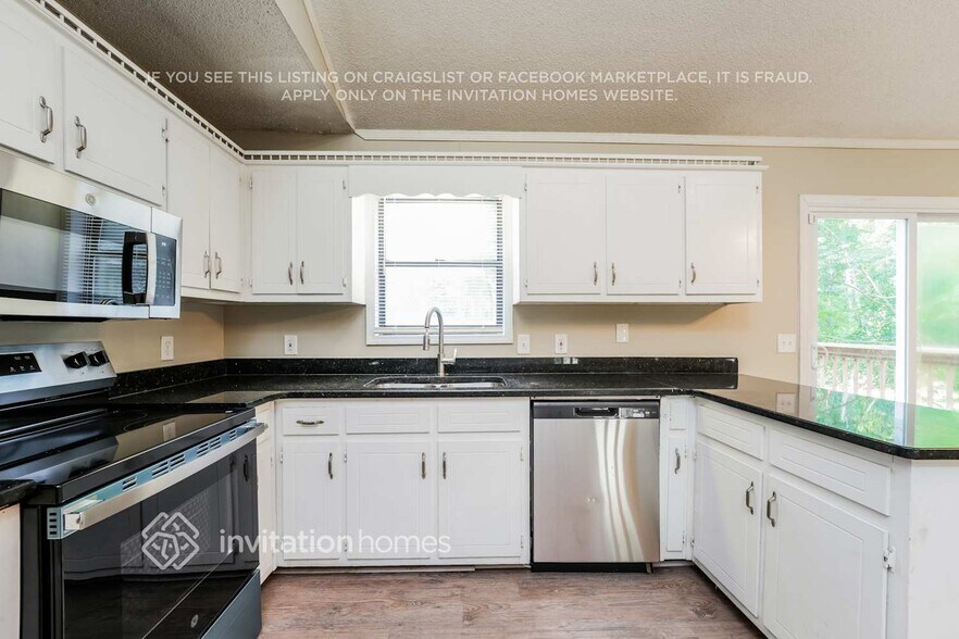Building Photo - 2742 Mountbery Dr